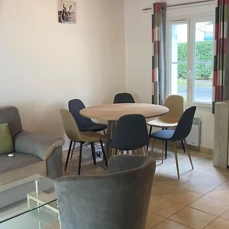 Spacieuse Maison A Jean De Monts Proche Foret Avec Terrasse, 3 Et Parking Prive - Fr-1-323-524 *